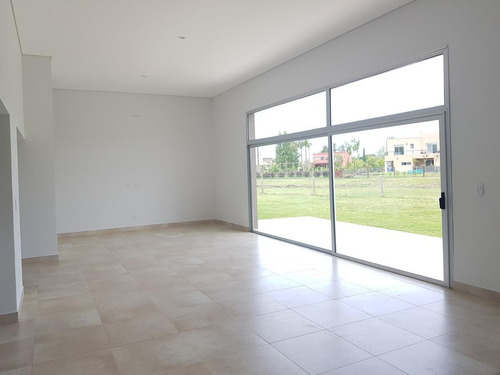 Imagen 3 de 30 de Casa En Venta 3 Dorm. En Altos De Campo Grande