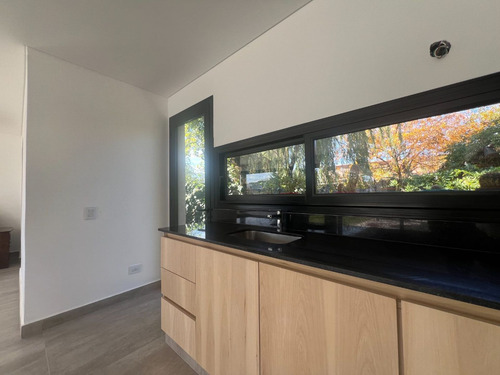 Casa En Venta En Barrio Privado Liceo Country 1