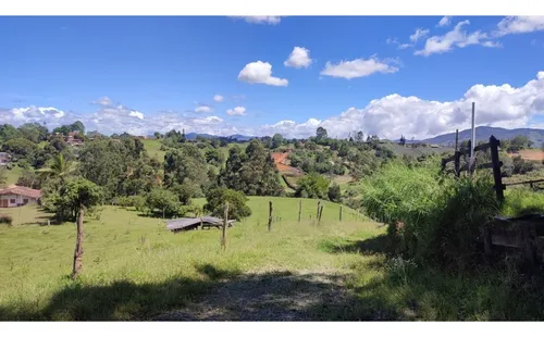 Finca Vía Rionegro La Ceja (quirama)