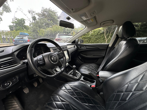 MG MG5 1.5 Std Mt