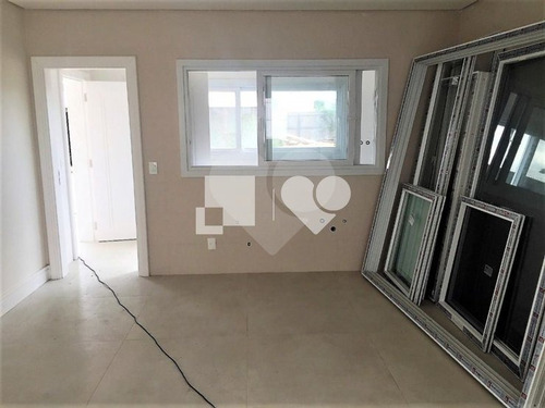Residência De Alto Padrão Com 4 Suites No Ponta Da - 28-im421015