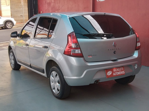 Imagem 5 de 18 de Renault Sandero 1.0 Expression Ano 2011/2012