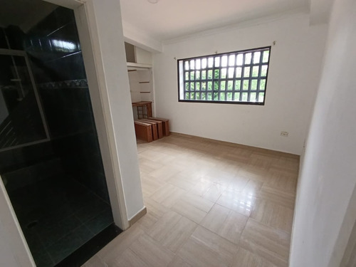 (hl28) Vendo Hermosa Casa En Colinas De Guataparo