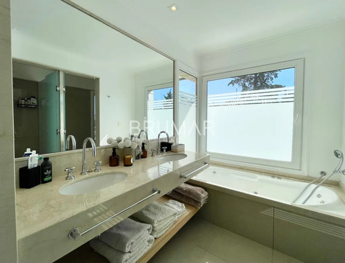 Excelente Departamento De Tres Suites En Veramansa