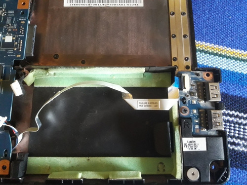 Desarme Notebook Acer Aspire E1-410 (Usado)