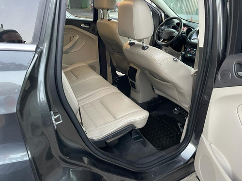 Imagen 9 de 15 de Ford Escape Americana