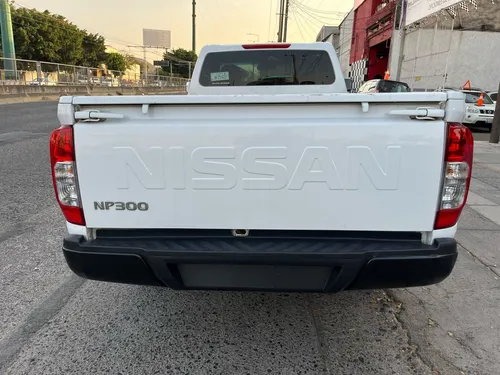 Nissan NP300 2.5 Pick-up Dh Aa Pack Seg Mt