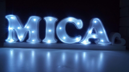 Imagen 4 de 9 de Nombres Luminosos 4 Letras Pintado 20 Cm Polyfan Luces