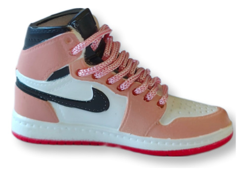 Figura Coleccionable Mini Tenis J1 High Rosado Caja Acrílic