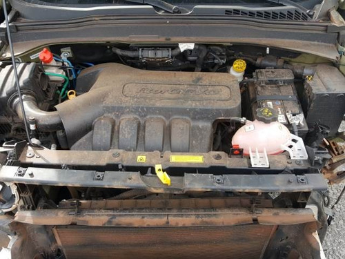 Imagem 5 de 10 de Sucata De Jeep Renegade Longitude 1.8 - Motor Câmbio Peças