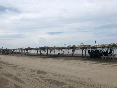 Imagen 3 de 9 de Terreno De 5,000 M2 A Pie De Playa En Venta En Antón Lizardo
