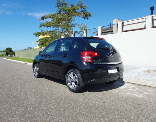 Imagem 4 de 11 de Citroen C3 Tendance 1.5 Manual 2015 Teto Panorâmico Zenith