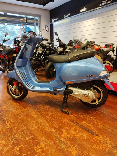 Imagen 4 de 17 de Vespa Sxl 150