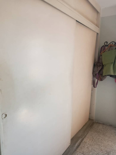 Imagen 6 de 12 de Apartamento En Venta En Urbanización El Centro