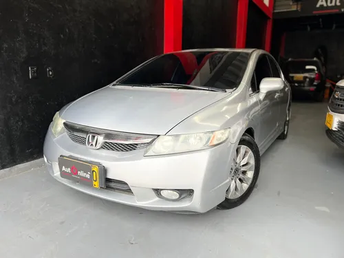 Honda Civic 1.8 Ex 4 p