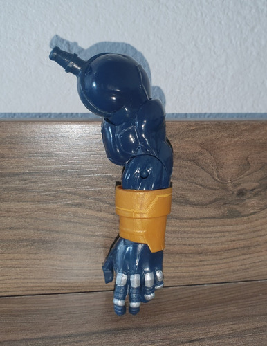 Cabeça + Braço Esquerdo Do Thanos - Baf Marvel Legends (Usado)