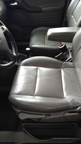 Imagen 2 de 10 de Chevrolet Zafira 2.0 Gls 2011