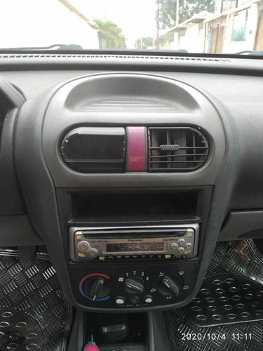 Chevrolet Corsa Sedan 2003 1.0 Classic 4p Álcool