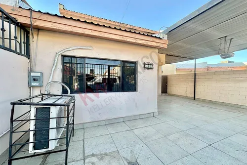 Renta Casa En Excelente Ubicación Jardines Del Lago, $ 14,500.00 Pesos Mensuales