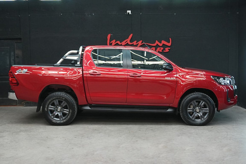 Toyota Hilux Pick-up 2.8 Cd Sr 177cv 4x4