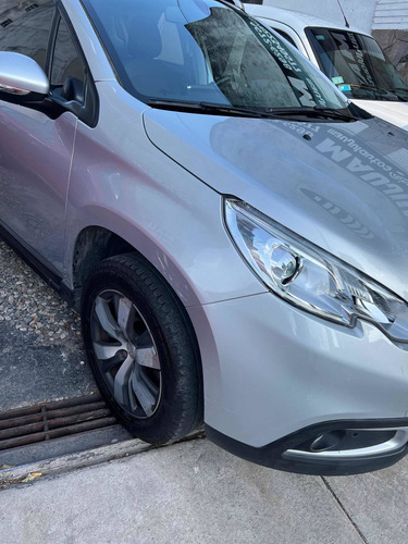Imagen 5 de 25 de Peugeot 2008 2017 1.6 Feline