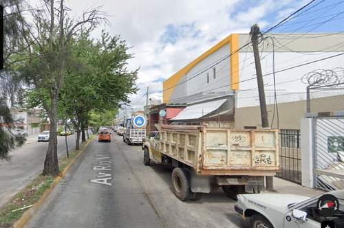Casa Ubicada En Colonia Lomas Del Paradero, Guadalajara, Jalisco. Con 5 Recamaras Y 186m2. A Unos Minutos De Fórum Tlaquepaque.