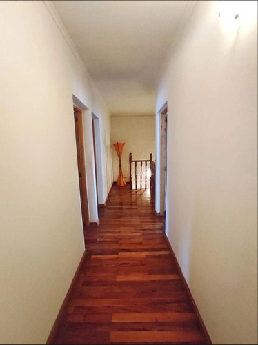 Venta De Casa Beccar 6 Ambientes Con Enorme Jardin