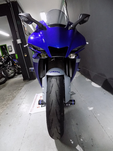 Yamaha R1 Azul 2020