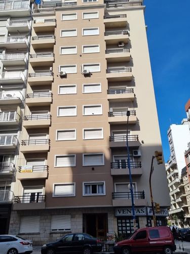 Imagen 2 de 16 de Departamento 3 Ambientes Con Dependencia Edificio Castelar Mar Del Plata