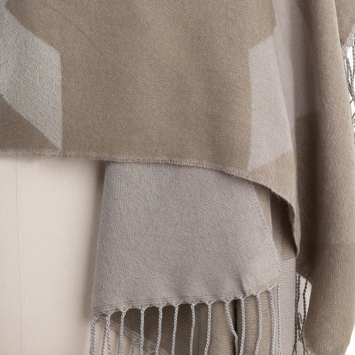 Imagen 9 de 10 de Poncho Capa Chal Largo Flecos Tejido Suave Tribal Boho Chic.