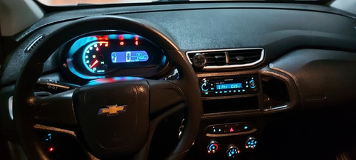 Imagem 3 de 4 de Chevrolet Onix 2018 1.0 Lt 5p