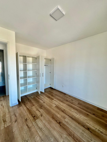 Venta Apartamento 2 Dormitorios Centro Edificio Nostrum Bay