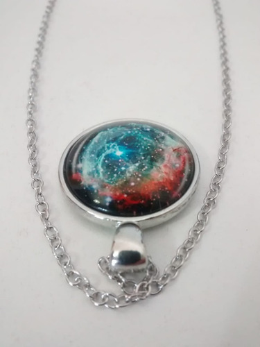 Collar Nebulosa Casco De Thor Dije 25 Mm 