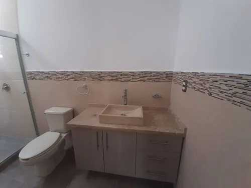 Estrena Residencia De Autor En Cumbres Del Lago, Jardín, 3 Recs, Tina, Cto Serv