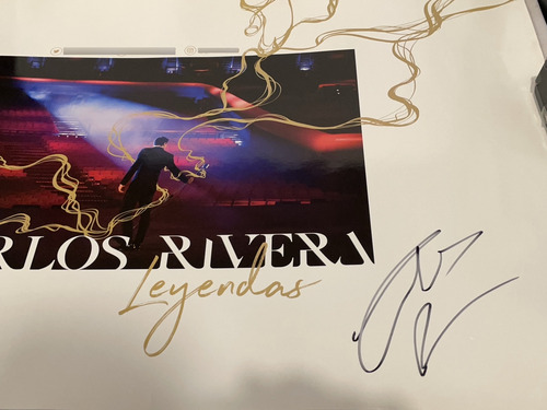 Poster Autografiado Por Carlos Rivera Autografo Firmado Mano (Usado)