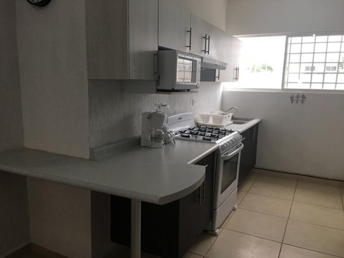 Imagen 2 de 17 de Renta Departamento En Cancun Jardines Del Sur 4