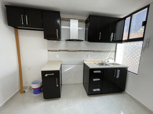 Departamento En Venta Totalmente Remodelado Con Excelentes Espacios