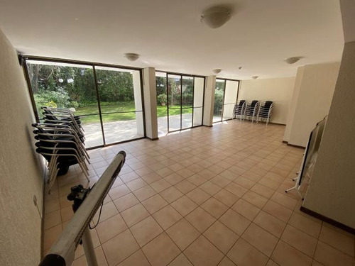 Departamento Av. Manquehue Sur/av. Colon