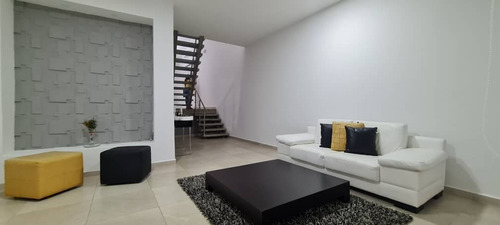 Imagen 10 de 17 de Re/max. Iris Hernandez. Vende Casa (336/547m2). Trigal Centro. Valencia. Codigo 140234