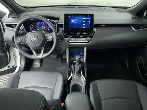 Imagen 19 de 25 de Toyota Corolla Cross Hybrid 1.8