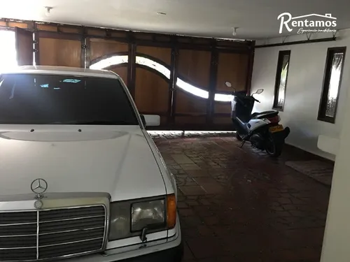 Casa En Arriendo En La Mina. Cod A775626