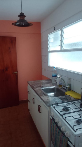 Coqueto, Luminoso Y Muy Comodo 2 Ambientes Interno En Lanus