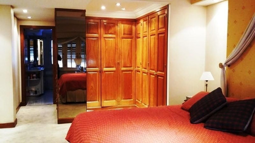 Olivos Golf. Hermoso Chalet 5 Amb. Jardin, Pileta!