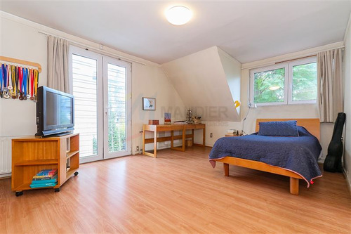 Imagen 25 de 30 de Casa En Venta De 4 Dorm. En Las Condes
