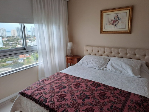 Imagen 13 de 28 de Departamento De Categoría En Oean Drive, Punta Del Este.