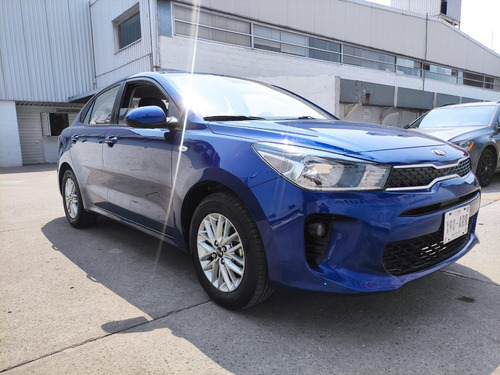 Imagen 5 de 13 de Kia Rio Sedan Lx 1.6l L4 121hp Mt 2018