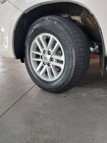 Toyota Hilux Sw4 3.0 Srv 4x4 7 Lugares 16v Turbo