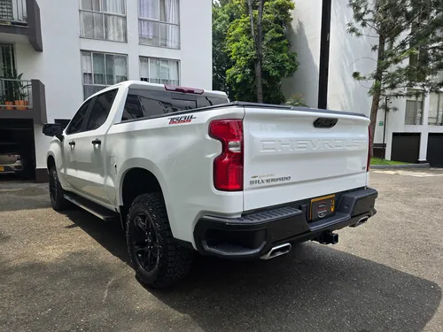 Chevrolet Silverado 5.3 Z71 4X4 At