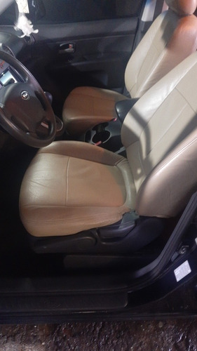 Kia Carens 2010 2.0 Ex 5p