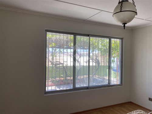 Casa En Venta De 4 Dorm. En Quilpué